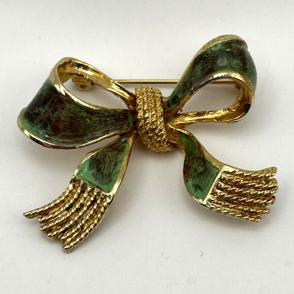 Hattie Carnegie Bow Green Enamel Ribbon Brooch Gold Tone Signed 1950s Vintage - Picture 7 of 12